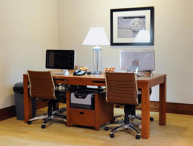 בית מלון כפרי Four Points By Sheraton Cambridge Kitchener, Ontario