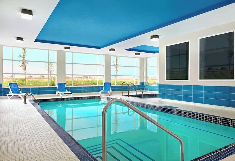 فندق Four Points By Sheraton Edmonton International Airport