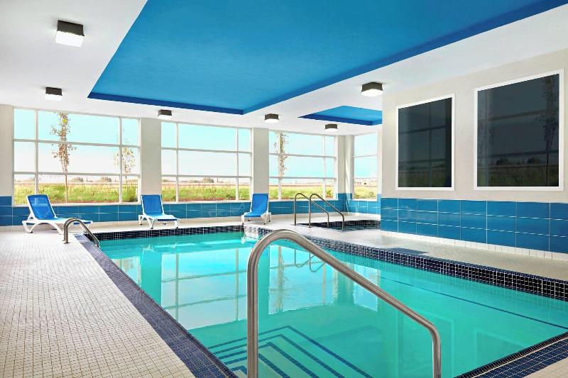 هتل Four Points By Sheraton Edmonton International Airport
