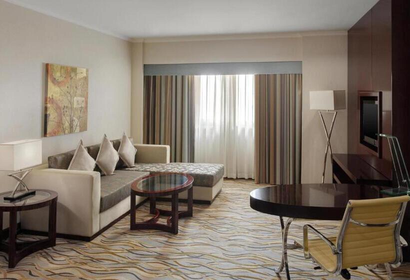 Отель Four Points By Sheraton Riyadh Khaldia