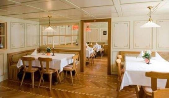 בית מלון כפרי Gasthof Hirschen