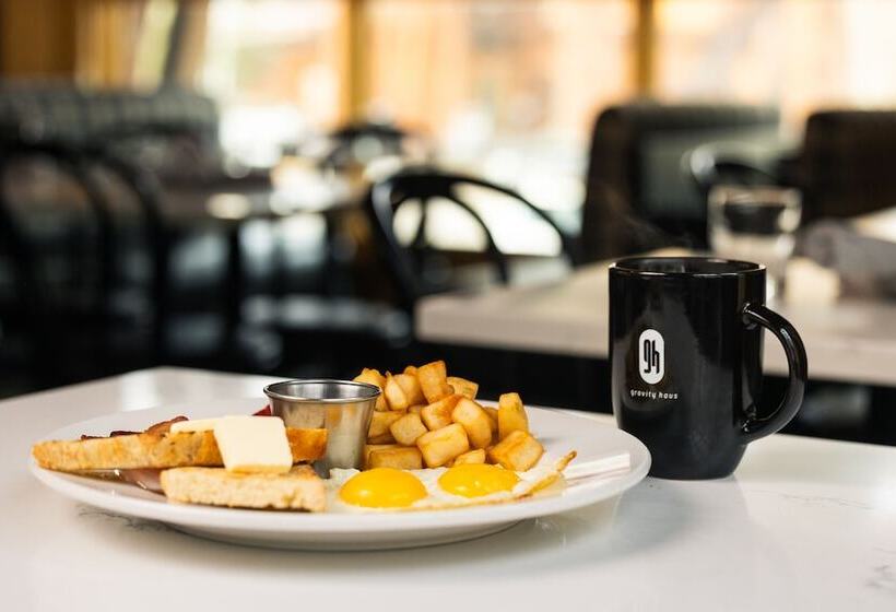 فندق Gravity Haus Truckeetahoe