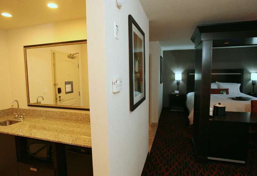 בית מלון כפרי Hampton Inn & Suites By Hilton Red Deer