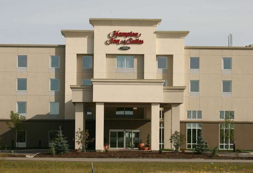 בית מלון כפרי Hampton Inn & Suites By Hilton Red Deer