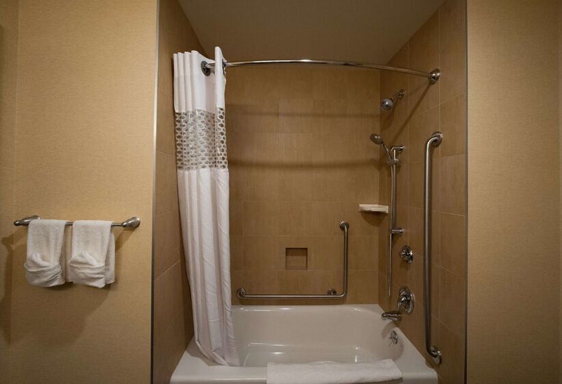 בית מלון כפרי Hampton Inn By Hilton Chilliwack
