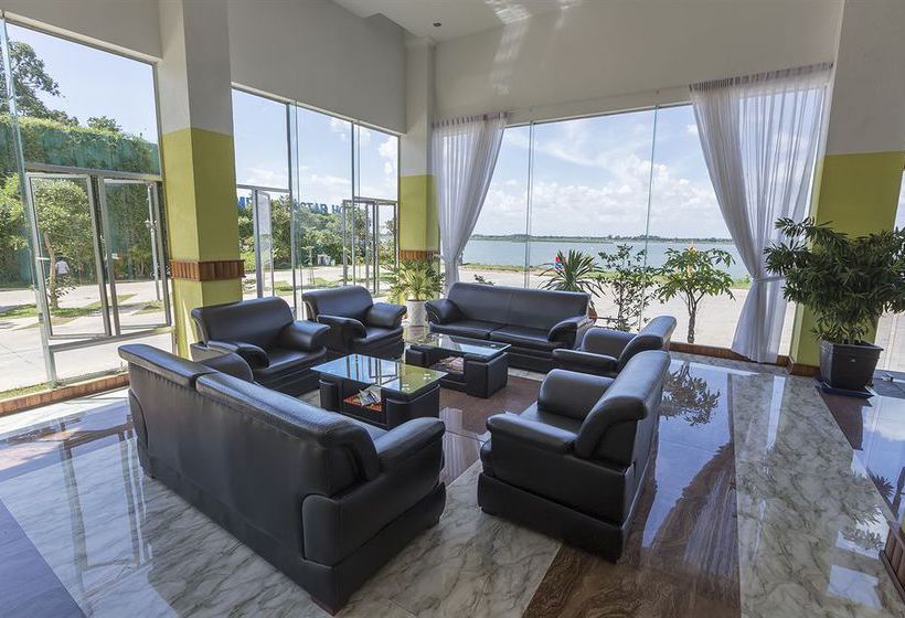 בית מלון כפרי High Sky