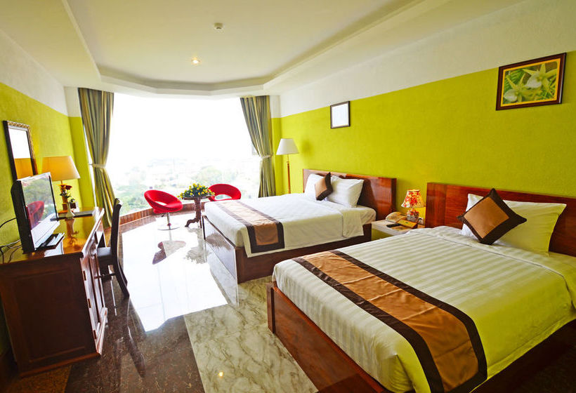 בית מלון כפרי High Sky