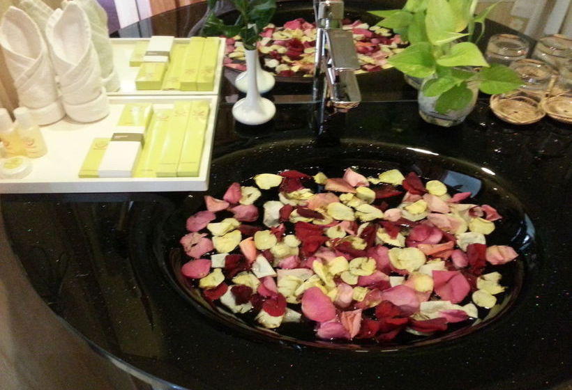 בית מלון כפרי High Sky