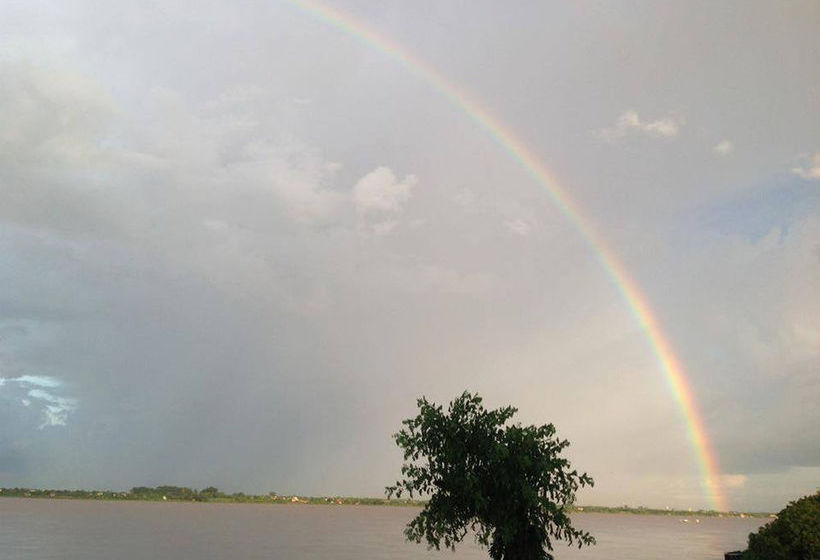בית מלון כפרי High Sky