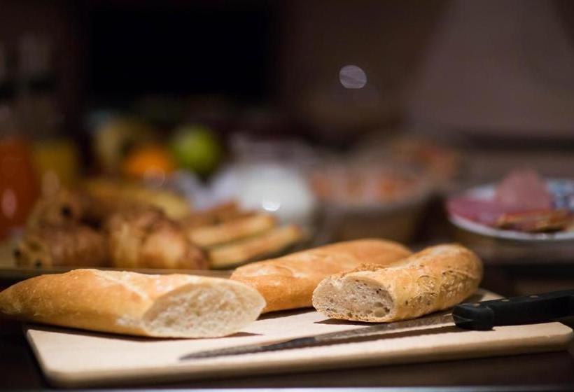 Le 2 By Hotel Akena   Nantes Beaujoire, Porte De Sainte Luce