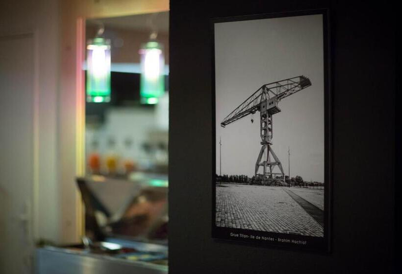 Le 2 By Hotel Akena   Nantes Beaujoire, Porte De Sainte Luce