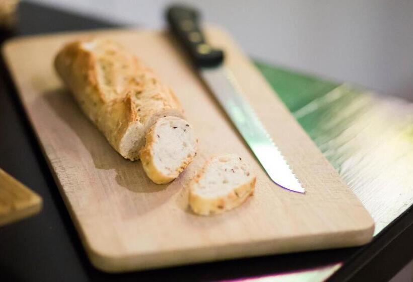 Le 2 By Hotel Akena   Nantes Beaujoire, Porte De Sainte Luce