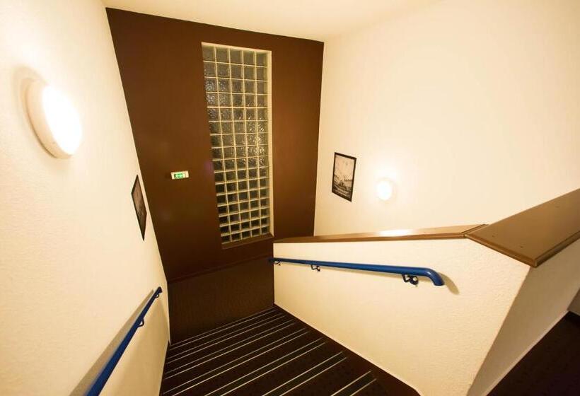 Le 2 By Hotel Akena   Nantes Beaujoire, Porte De Sainte Luce