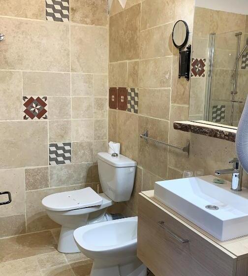 فندق Hôtel Chastellares