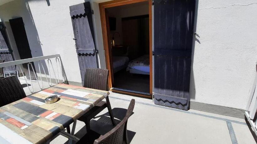 فندق Hôtel Chastellares