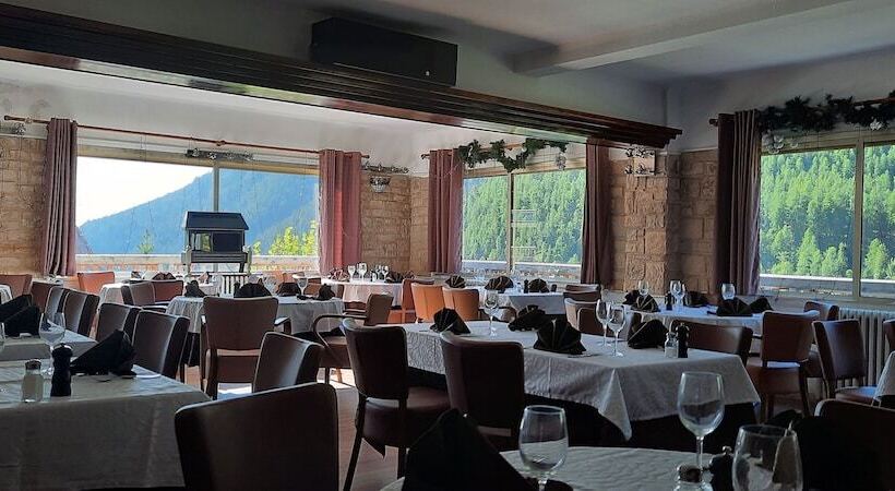 فندق Hôtel Chastellares