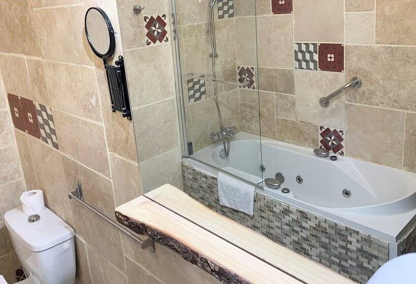 فندق Hôtel Chastellares