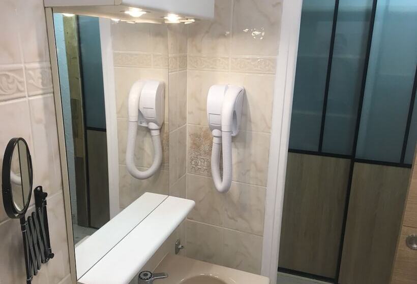 فندق Hôtel Chastellares