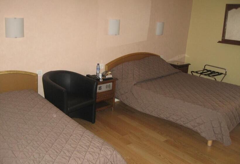 ホテル Hôtel Du Cheval De Bronze