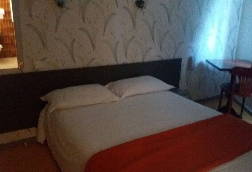 فندق Hôtel Kennedy