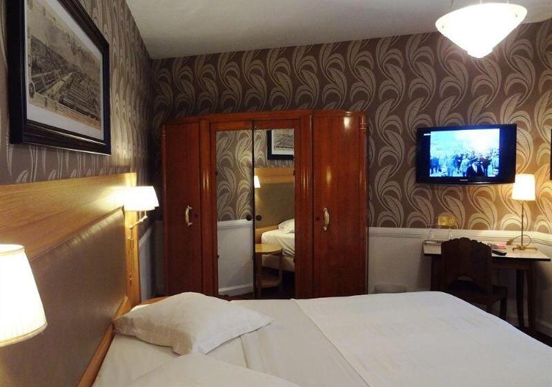 ホテル Hôtel Le Cercle Tour Eiffel