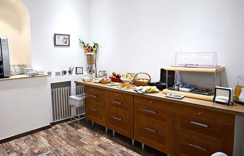 هتل Hôtel Le Chambellan