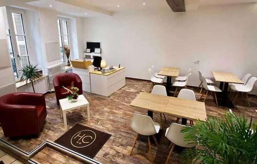 هتل Hôtel Le Chambellan