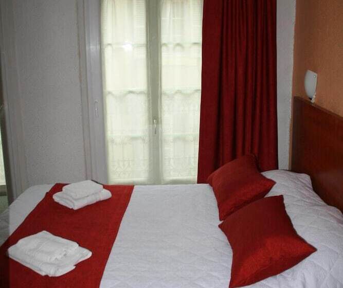 هتل Hôtel Le Chambellan