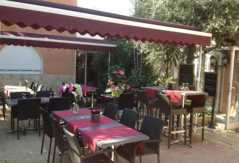 בית מלון כפרי Hôtel Le Derby