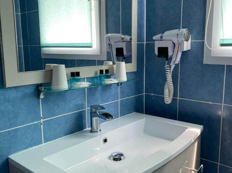 בית מלון כפרי Hôtel Le Derby