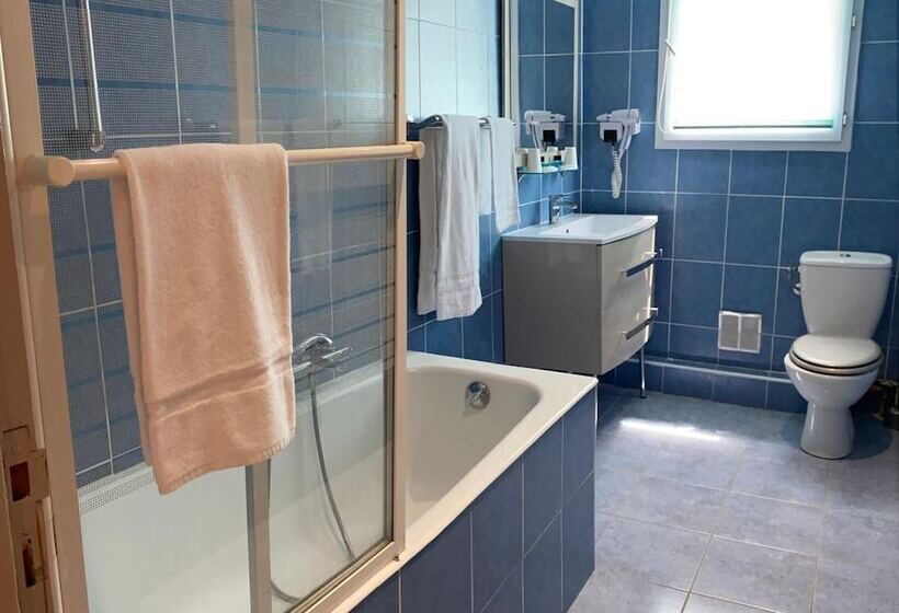 בית מלון כפרי Hôtel Le Derby