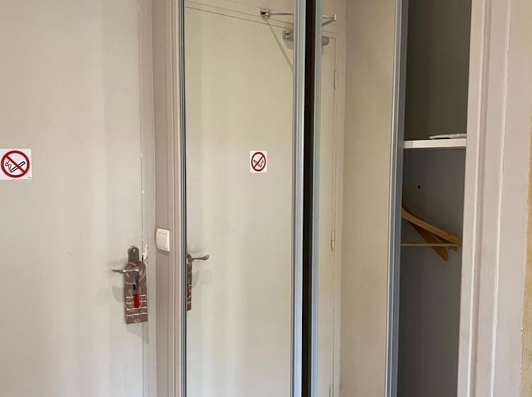 בית מלון כפרי Hôtel Le Derby