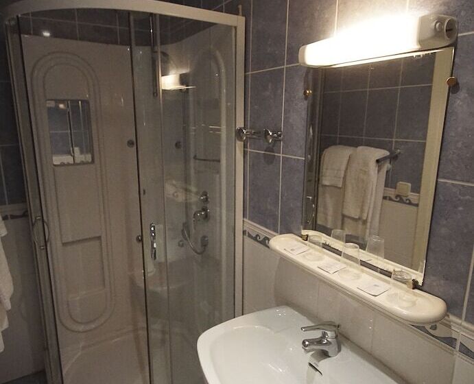 בית מלון כפרי Hôtel Le Derby