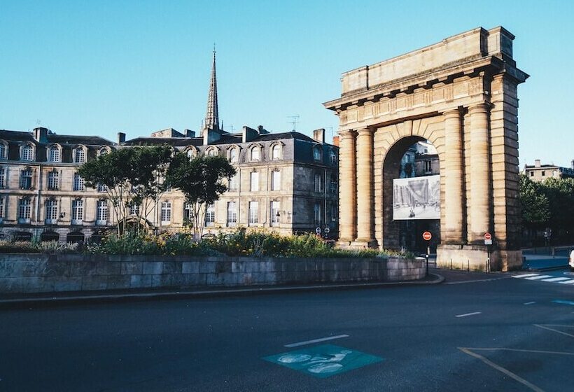 酒店 Hôtel Madame