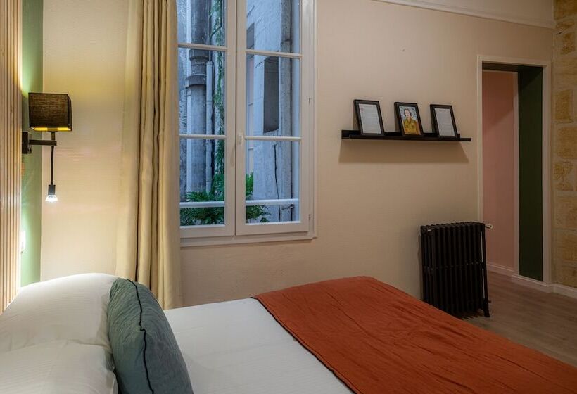 Отель Hôtel Madame