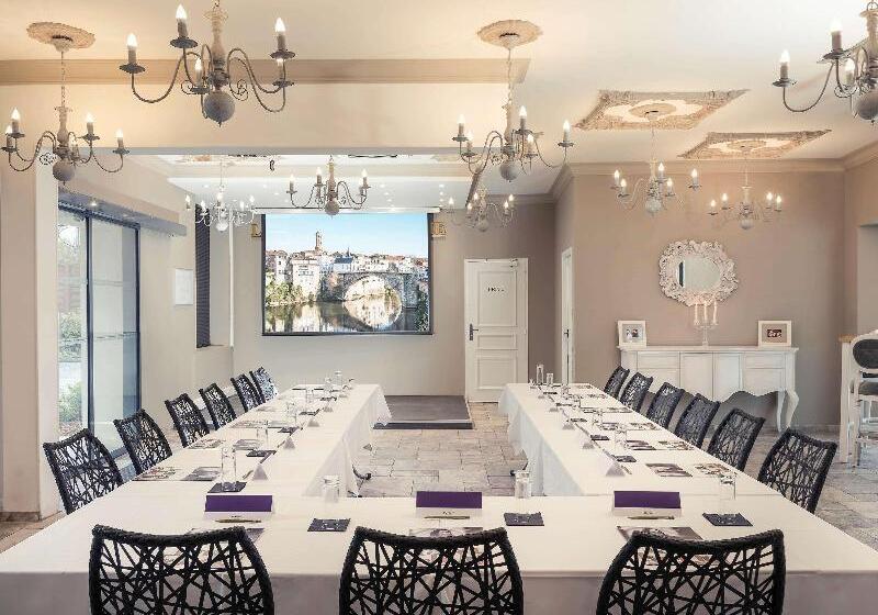 Отель Hôtel Mercure Villeneuve Sur Lot Moulin De Madame