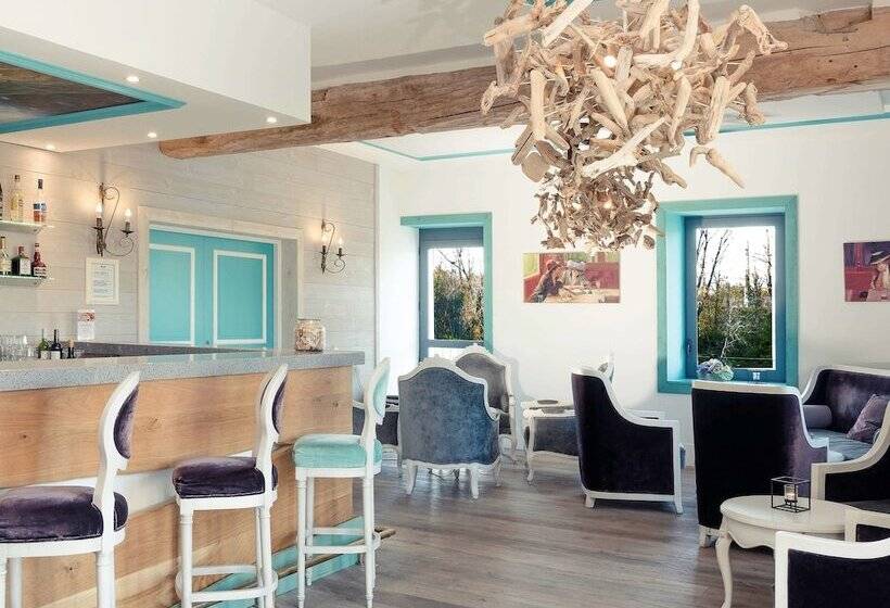 Отель Hôtel Mercure Villeneuve Sur Lot Moulin De Madame