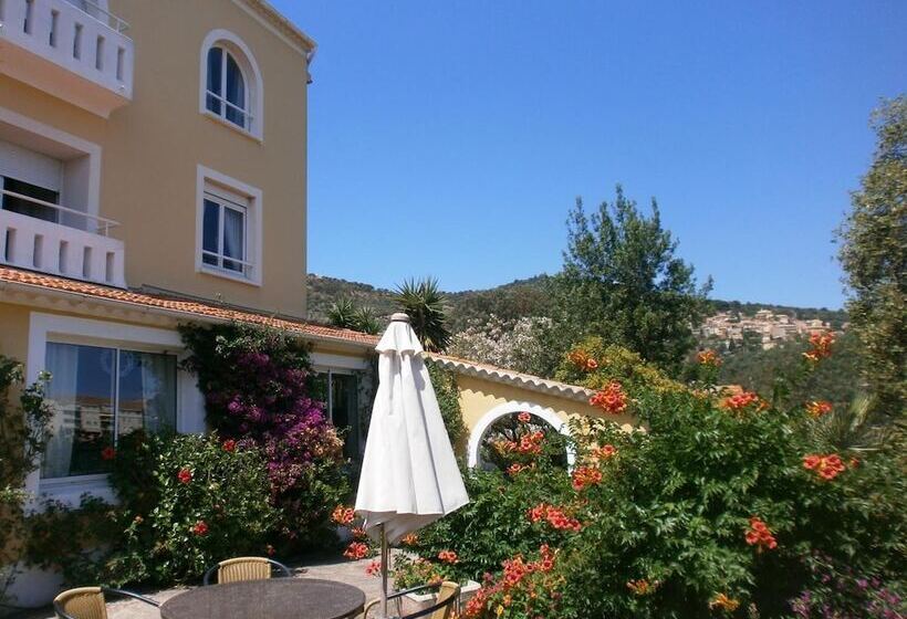 בית מלון כפרי Hôtel Paradis