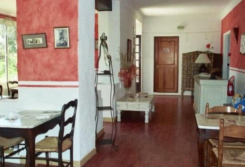 בית מלון כפרי Hôtel Paradis