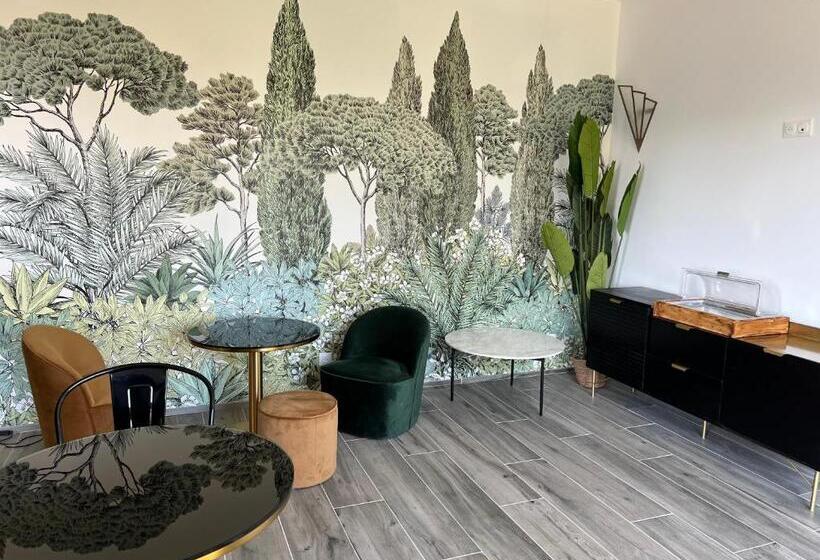 בית מלון כפרי Hôtel Paradis