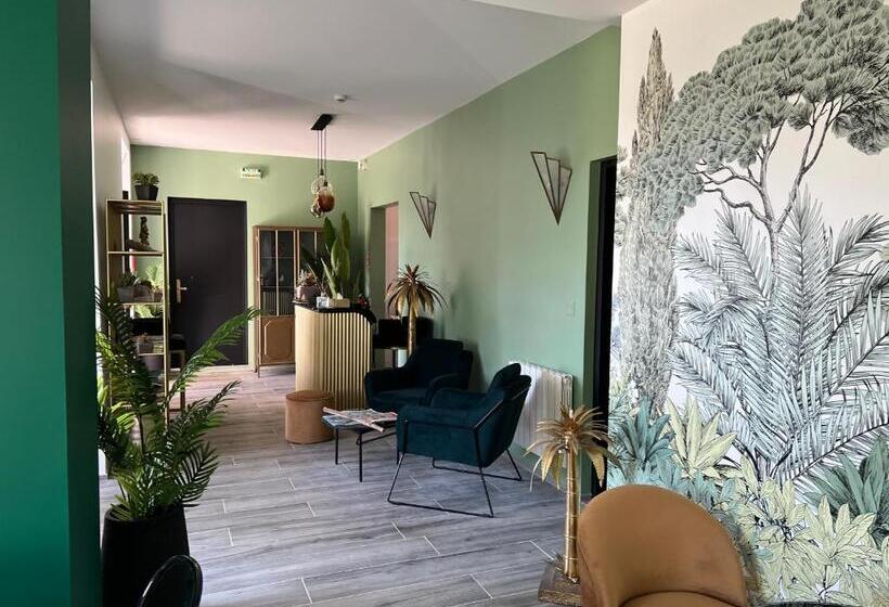 בית מלון כפרי Hôtel Paradis