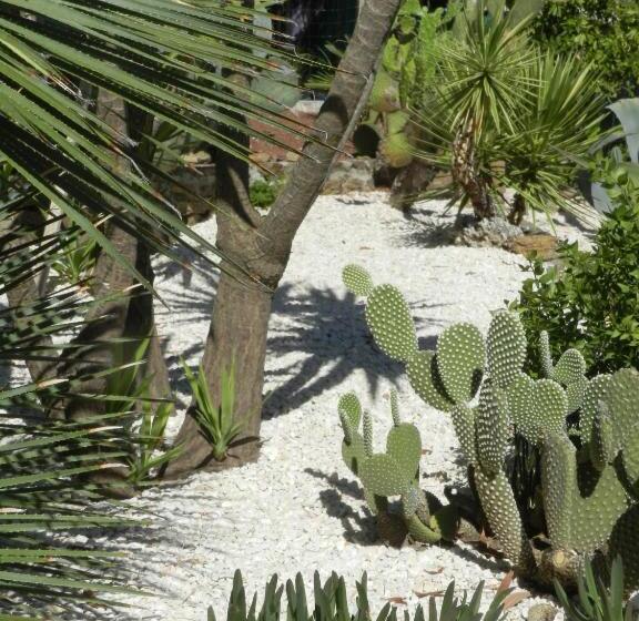 בית מלון כפרי Hôtel Paradis