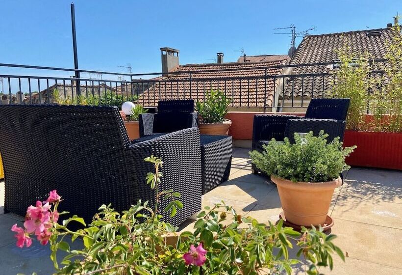 فندق Porte De Camargue