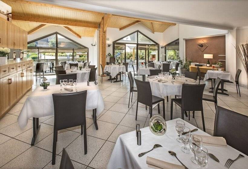 בית מלון כפרי Hôtel Restaurant Le Calice Du Gevaudan   A75