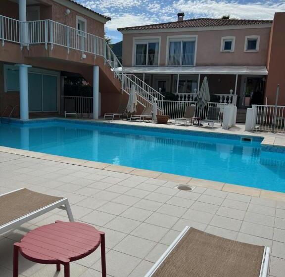 ホテル Hôtel Thalassa