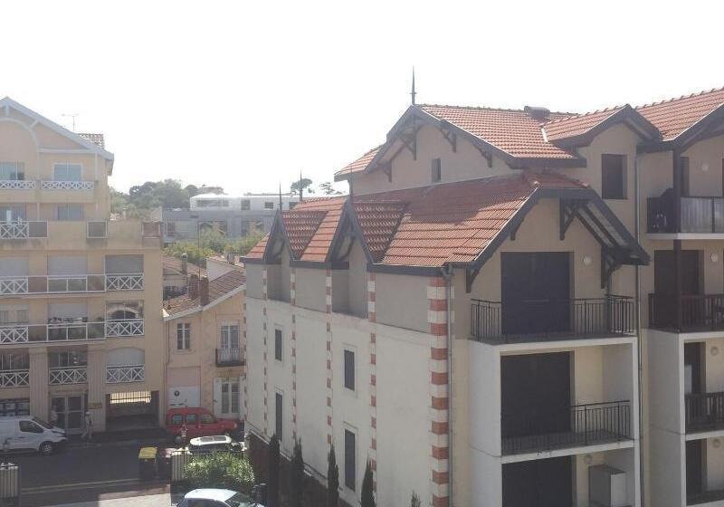 هتل Hôtel Villa Lamartine