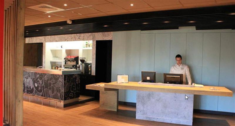 בית מלון כפרי Ibis Aurillac