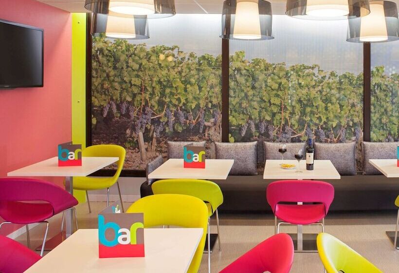 בית מלון כפרי Ibis Styles Bordeaux Saint Médard