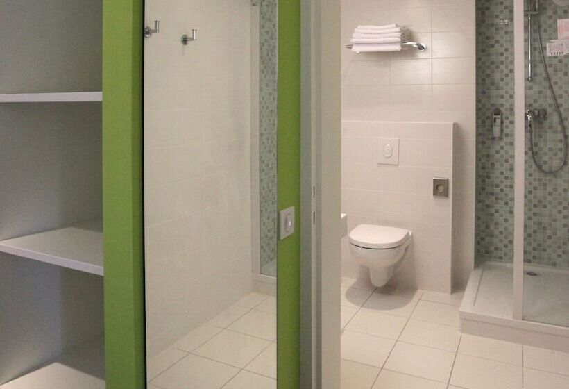 בית מלון כפרי Ibis Styles Quiberon Centre