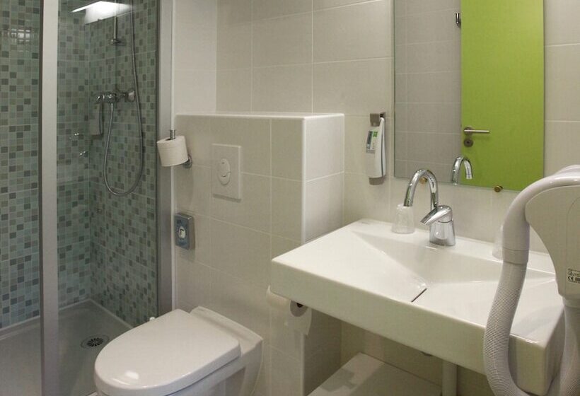 בית מלון כפרי Ibis Styles Quiberon Centre